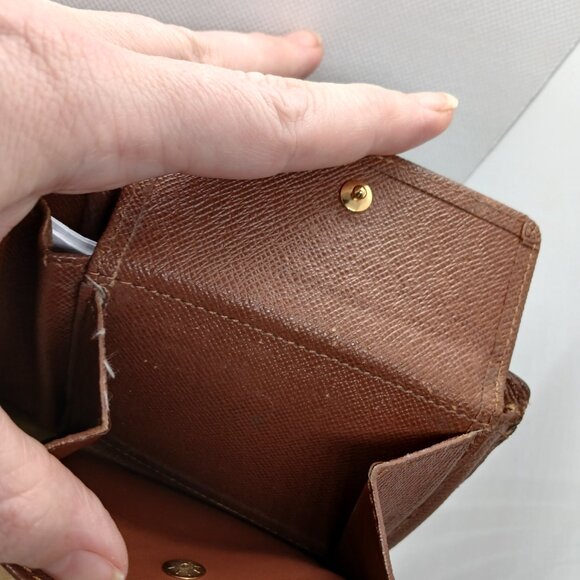 Louis Vuitton Men's Monogram Multiple Wallet - Picture 8 of 16